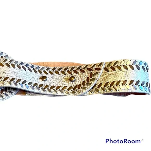 Calleen Cordero Metallic White Waist Cinching Uzi Belt  display picture 2